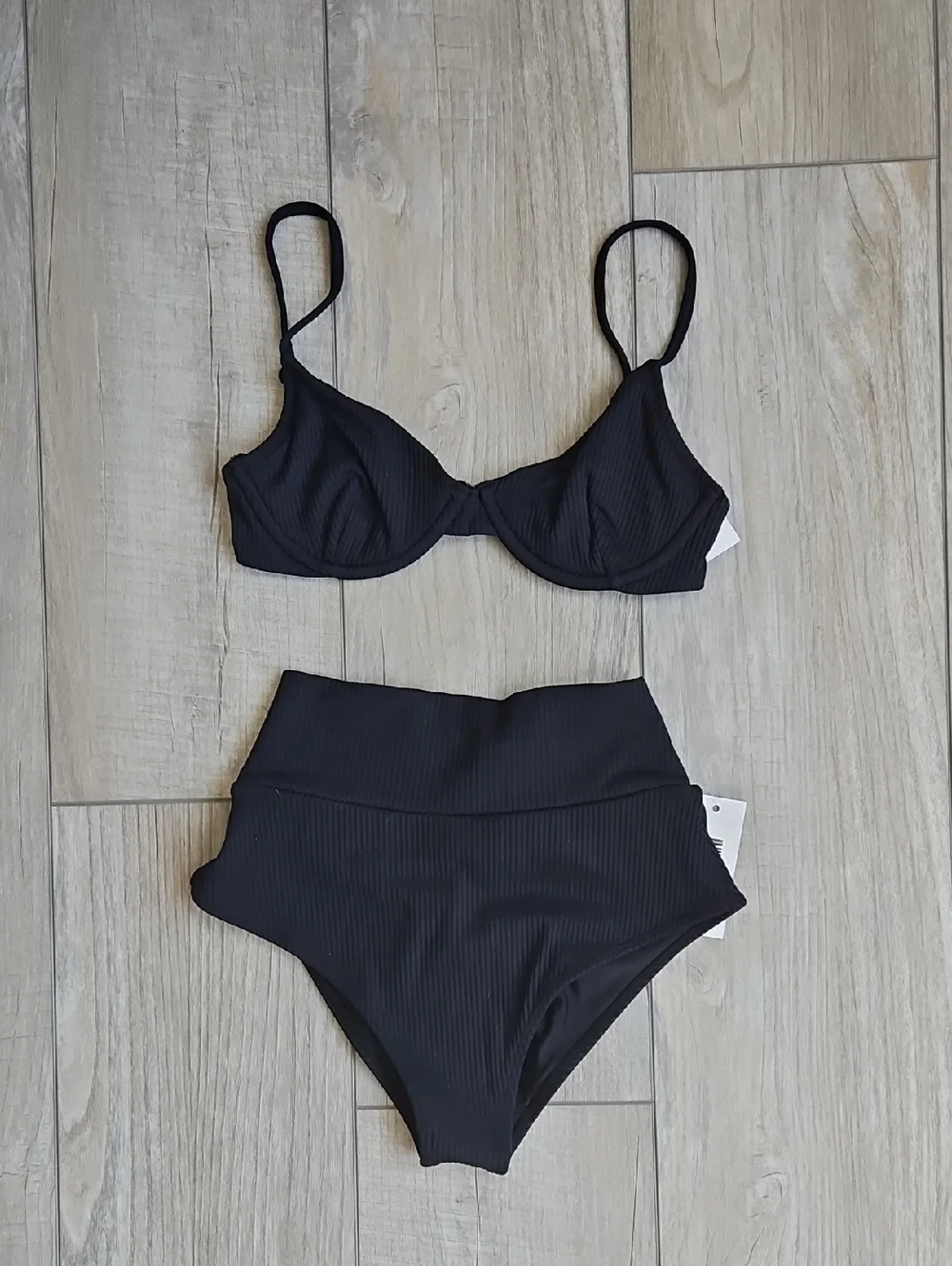 Montce Bikini Set - Picture 1 of 11